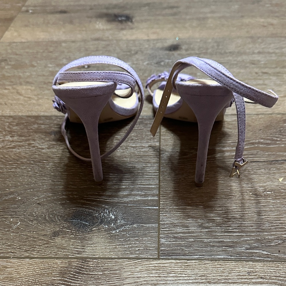 Jessica Simpson Lavender Floral Heels - Picture 4 of 5